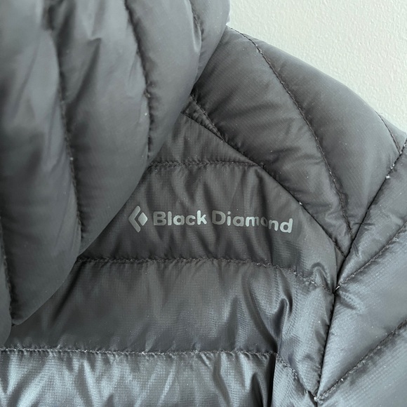 Black Diamond Women’s Black Puffer Jacket - Picture 3 of 9